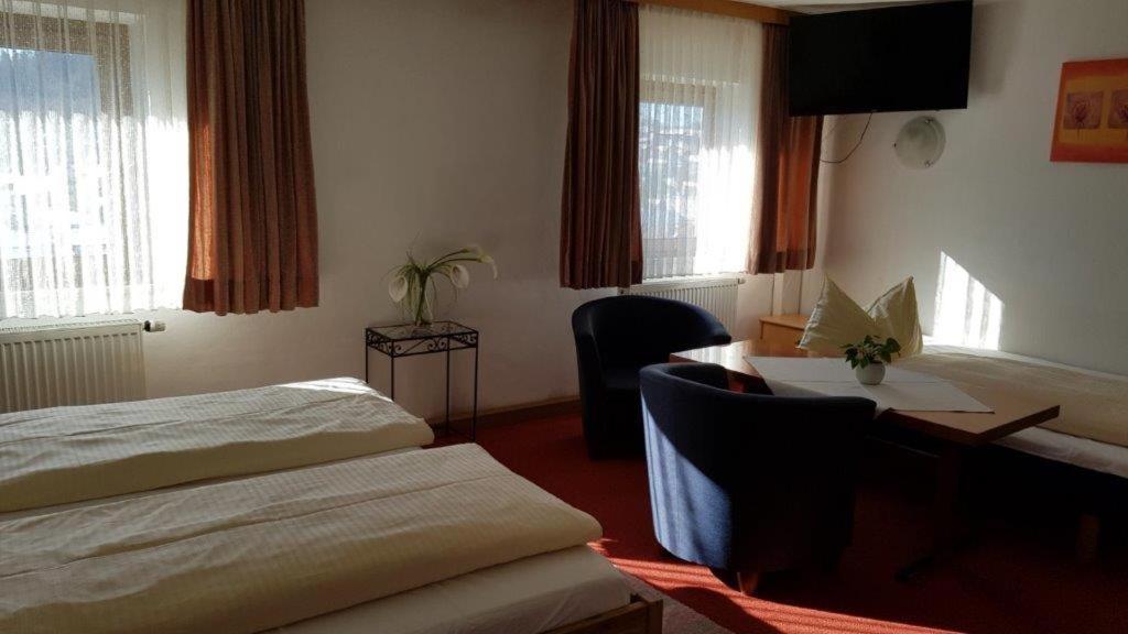 Hotel Garni Edelweiss ซีกส์ดอร์ฟ ภายนอก รูปภาพ