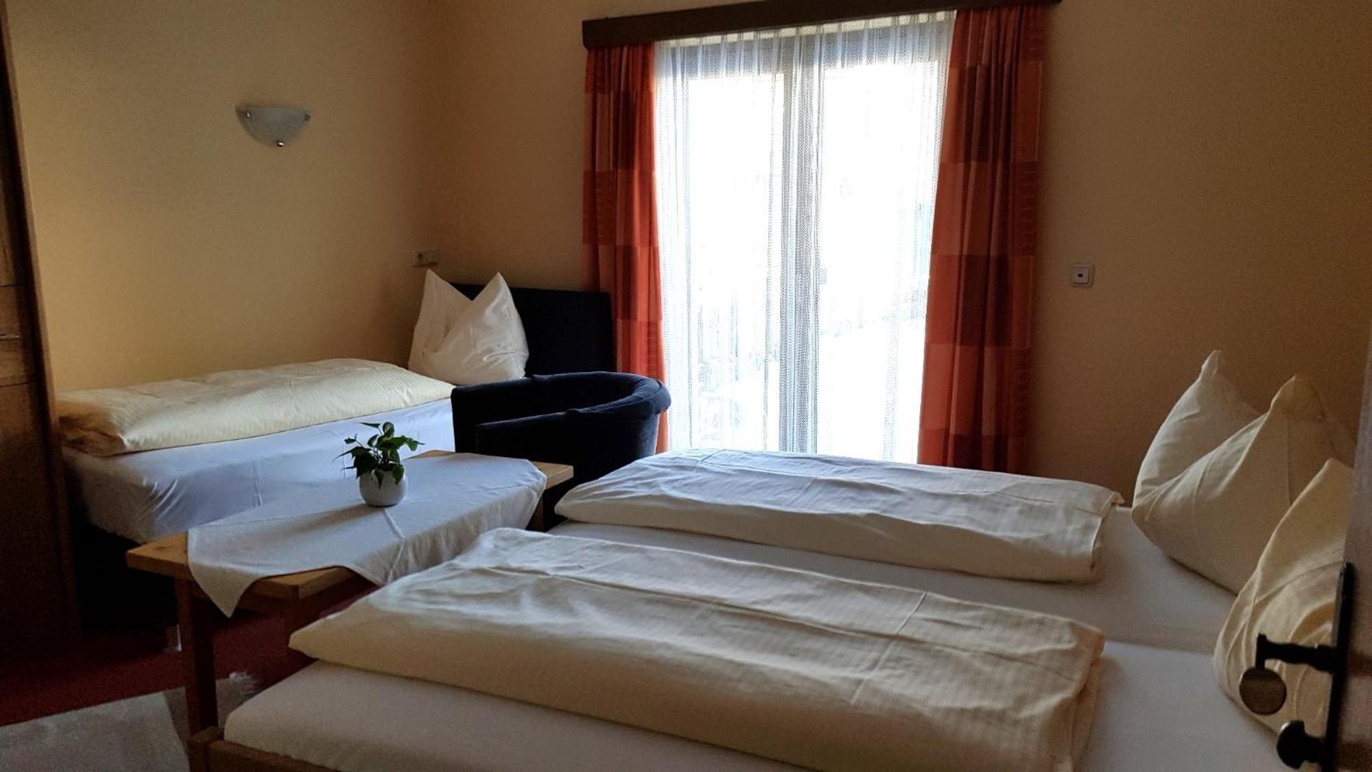 Hotel Garni Edelweiss ซีกส์ดอร์ฟ ภายนอก รูปภาพ